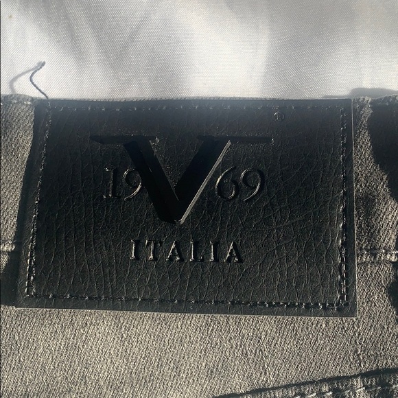 Jeans - Picture 10 of 14